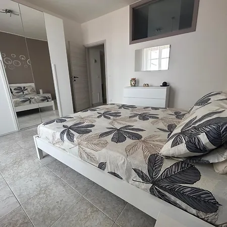 Apartment B&bporta Reale Patti